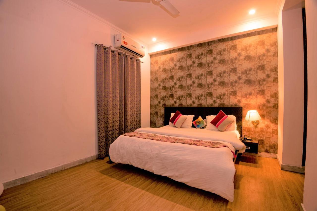 Instay - 46 Gurgaon Exteriör bild
