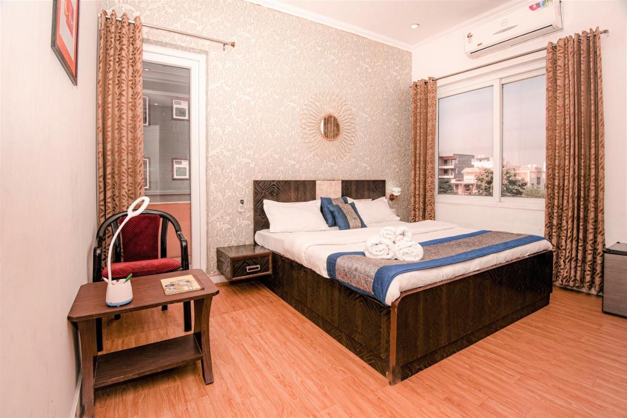 Instay - 46 Gurgaon Exteriör bild