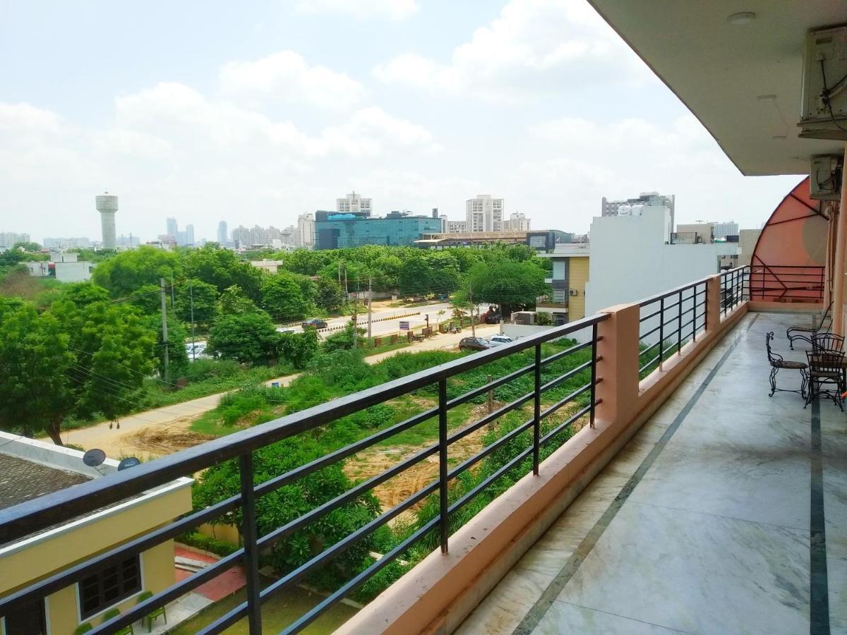 Instay - 46 Gurgaon Exteriör bild